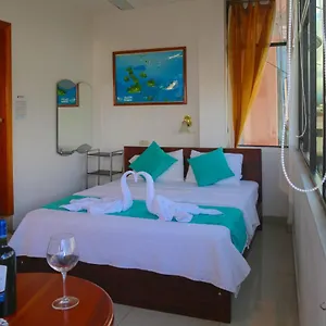 Sir Francis Drake Hostel Puerto Ayora (Galapagos Islands)