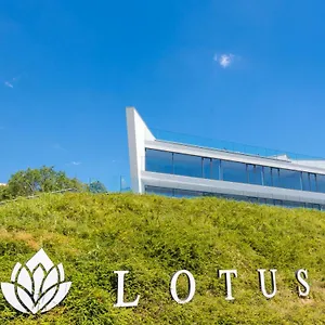 lotus-luxury-rooms.varna-hotels.com/